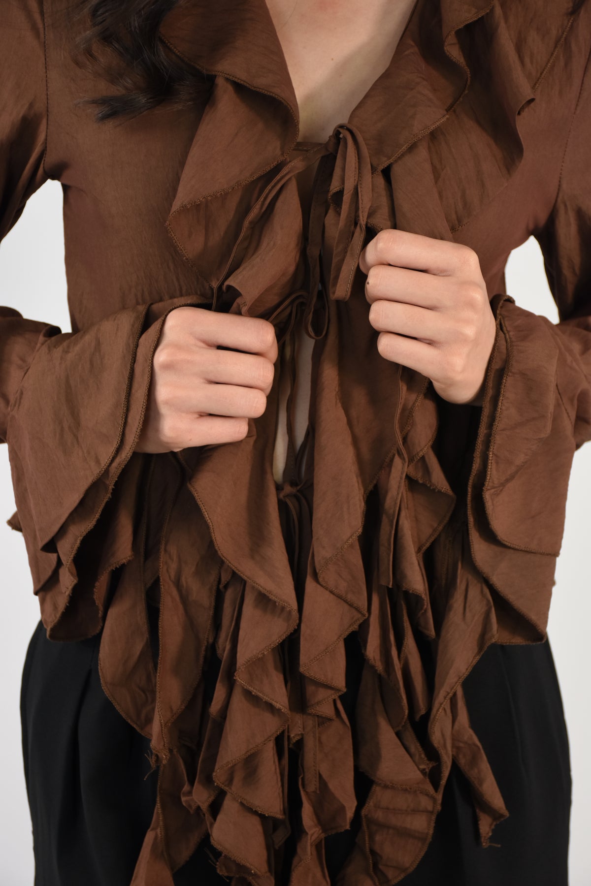 Blusa Con Volantes y Lazo