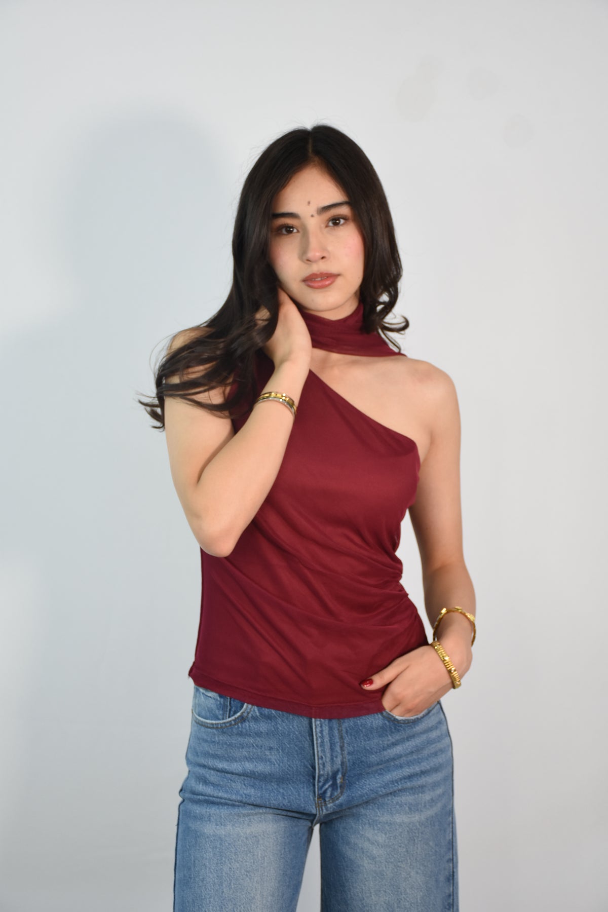 Blusa asimétrica con lazo