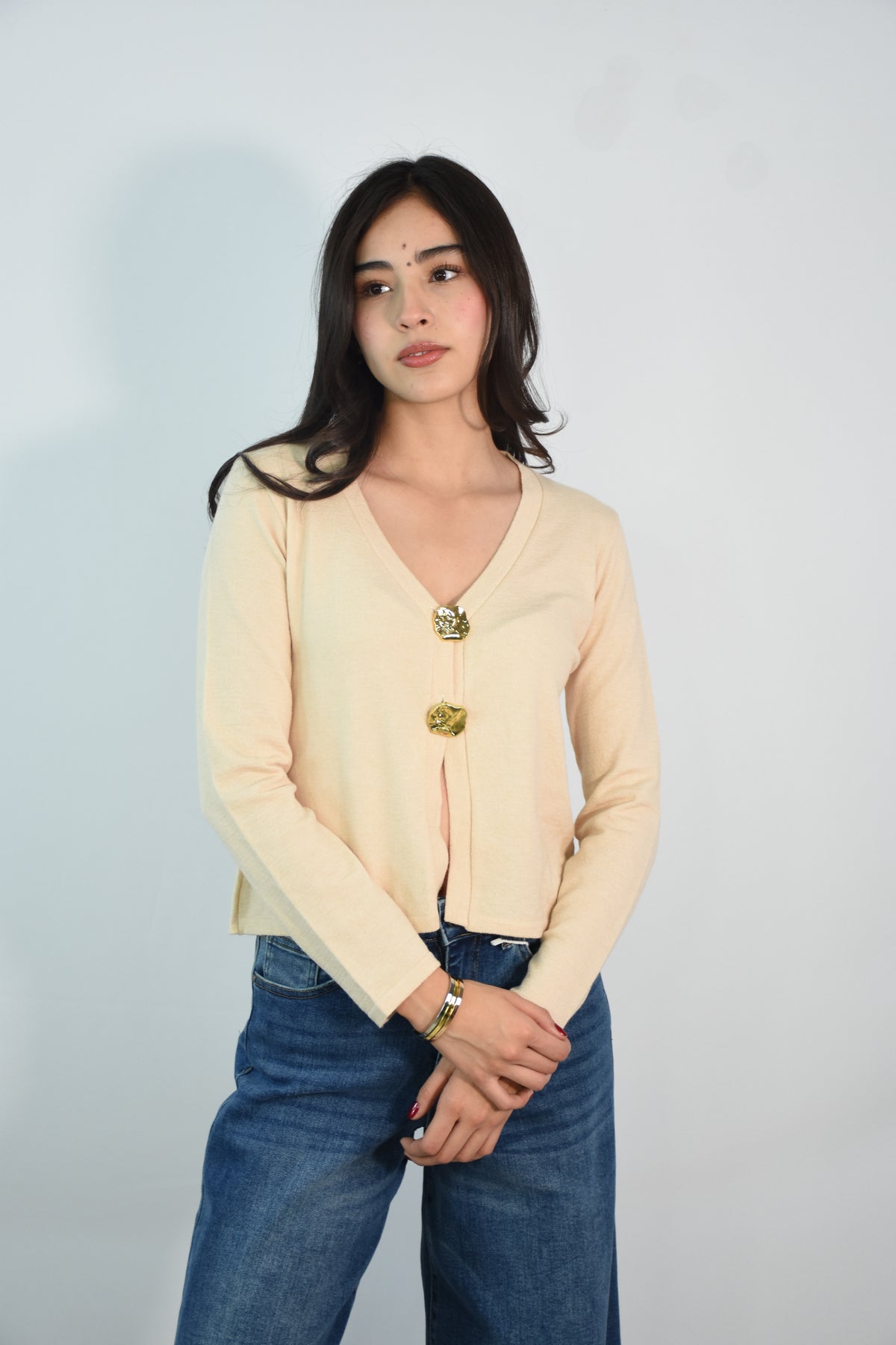 Sweater ligero + botones